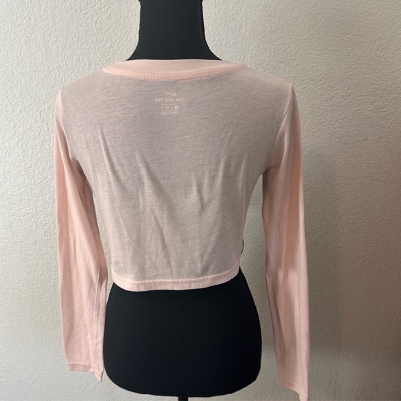 🌼5 for 30🌼 Nike: Retro-Style Light Pink Top. Size XS - Picture 4 of 6